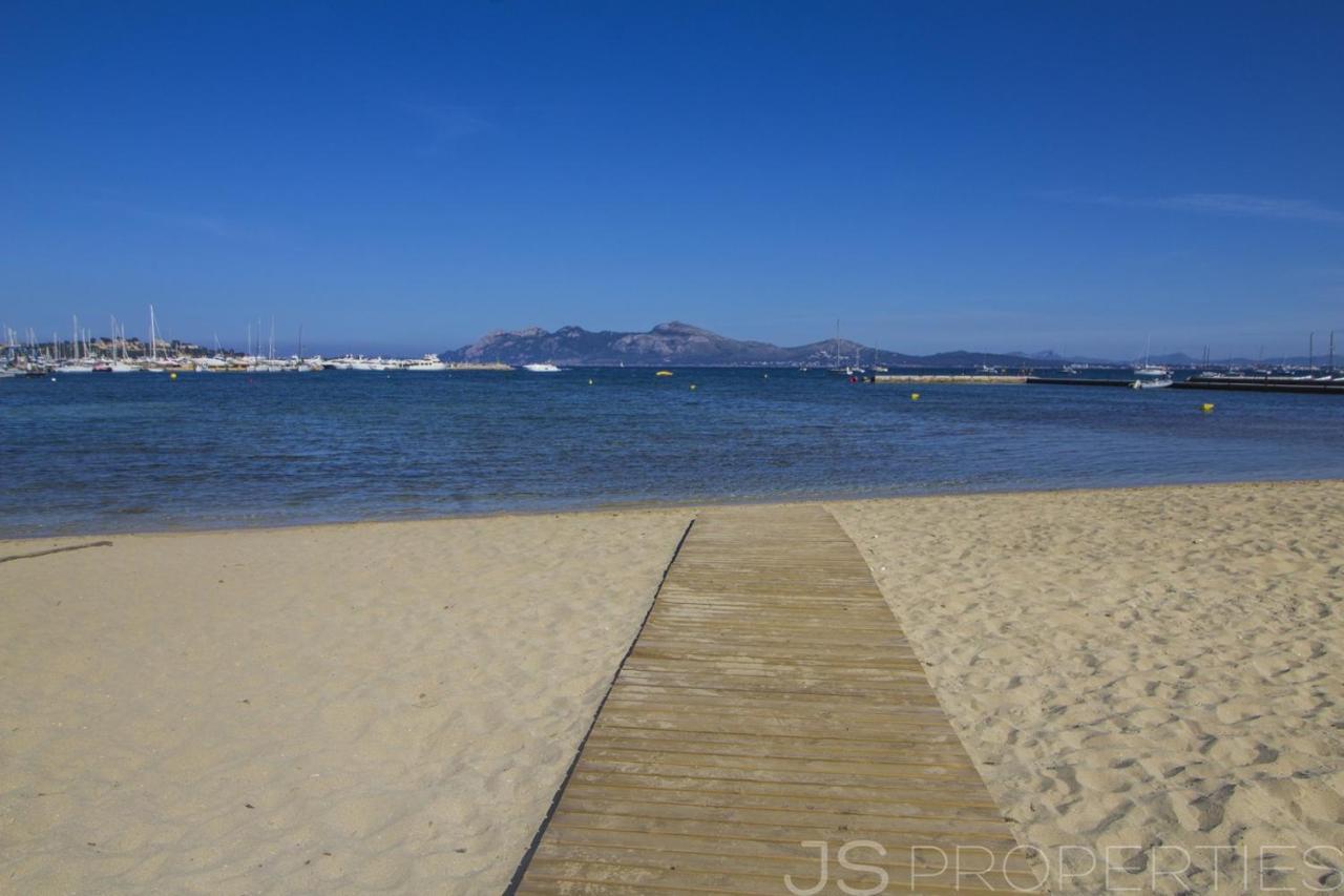 Seafront Ap Acuario Apartment Port de Pollenca Bagian luar foto