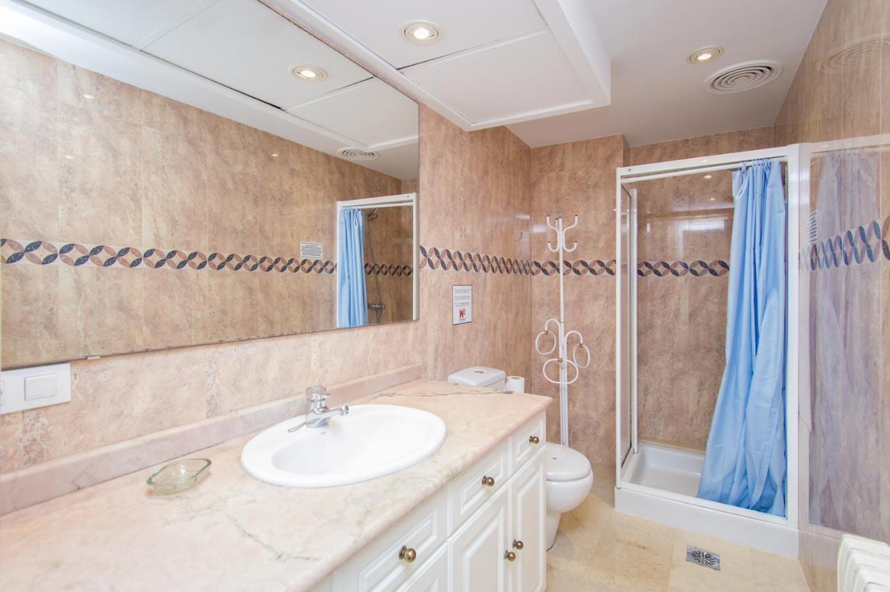 Seafront Ap Acuario Apartment Port de Pollenca Bagian luar foto